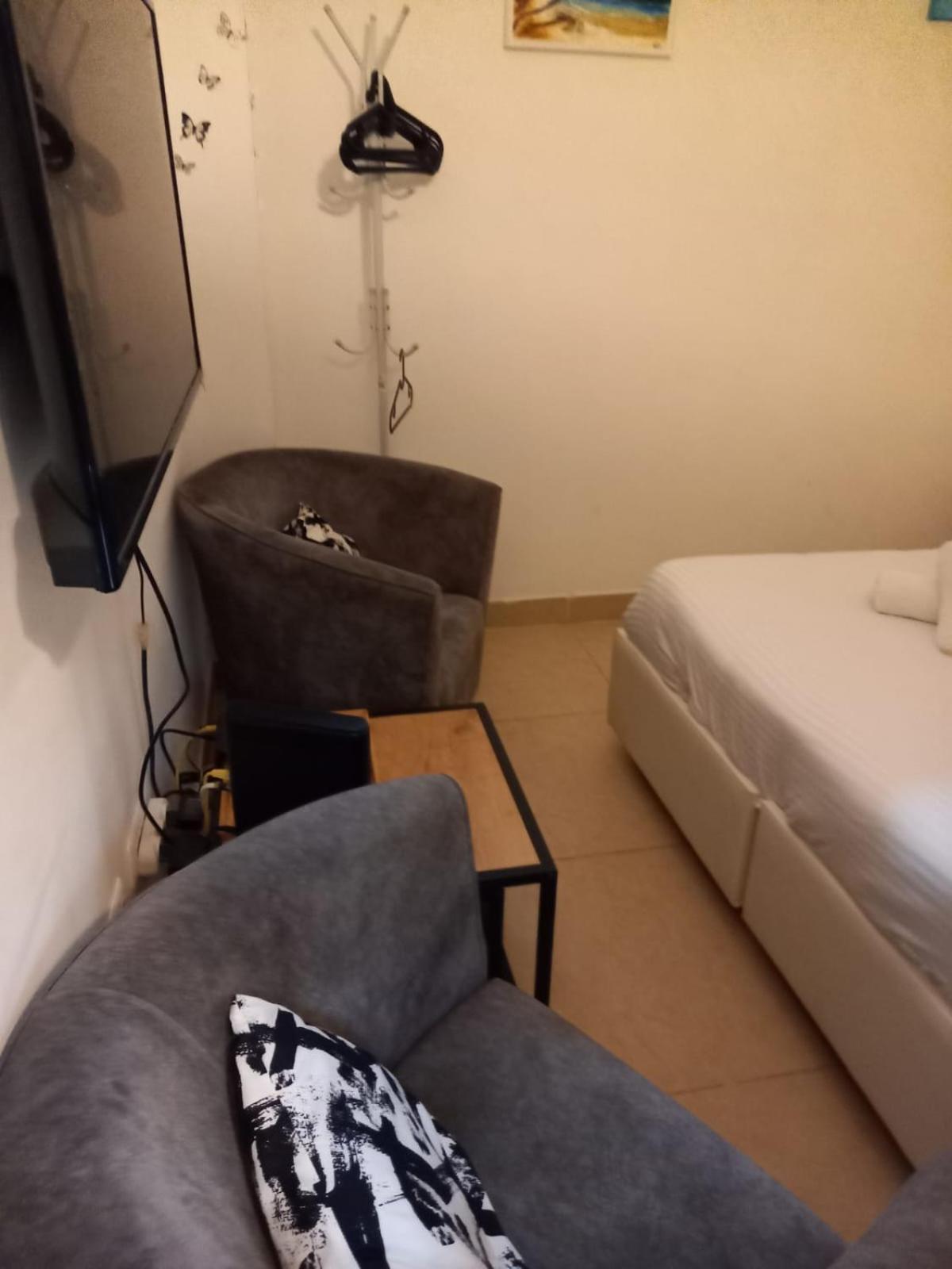 יחידת אירוח בבית ורדי Tiberias Room photo